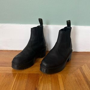 ROMETTY WYOMING LEATHER PLATFORM CHELSEA BOOTS